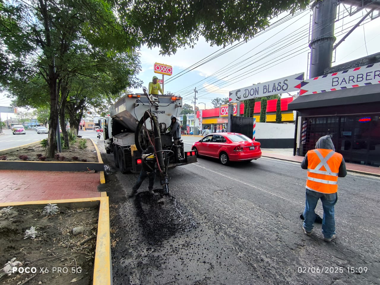 El Ayuntamiento de Tlaxcala intensifica labores de bacheo en principales vialidades de la capital